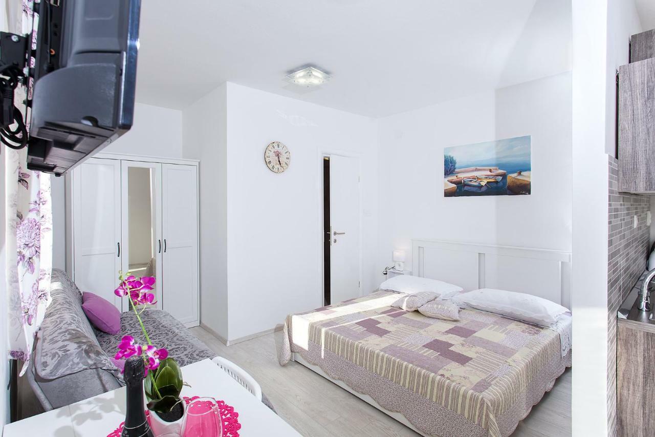 Apartment Biokovo Nature Park Brela Esterno foto