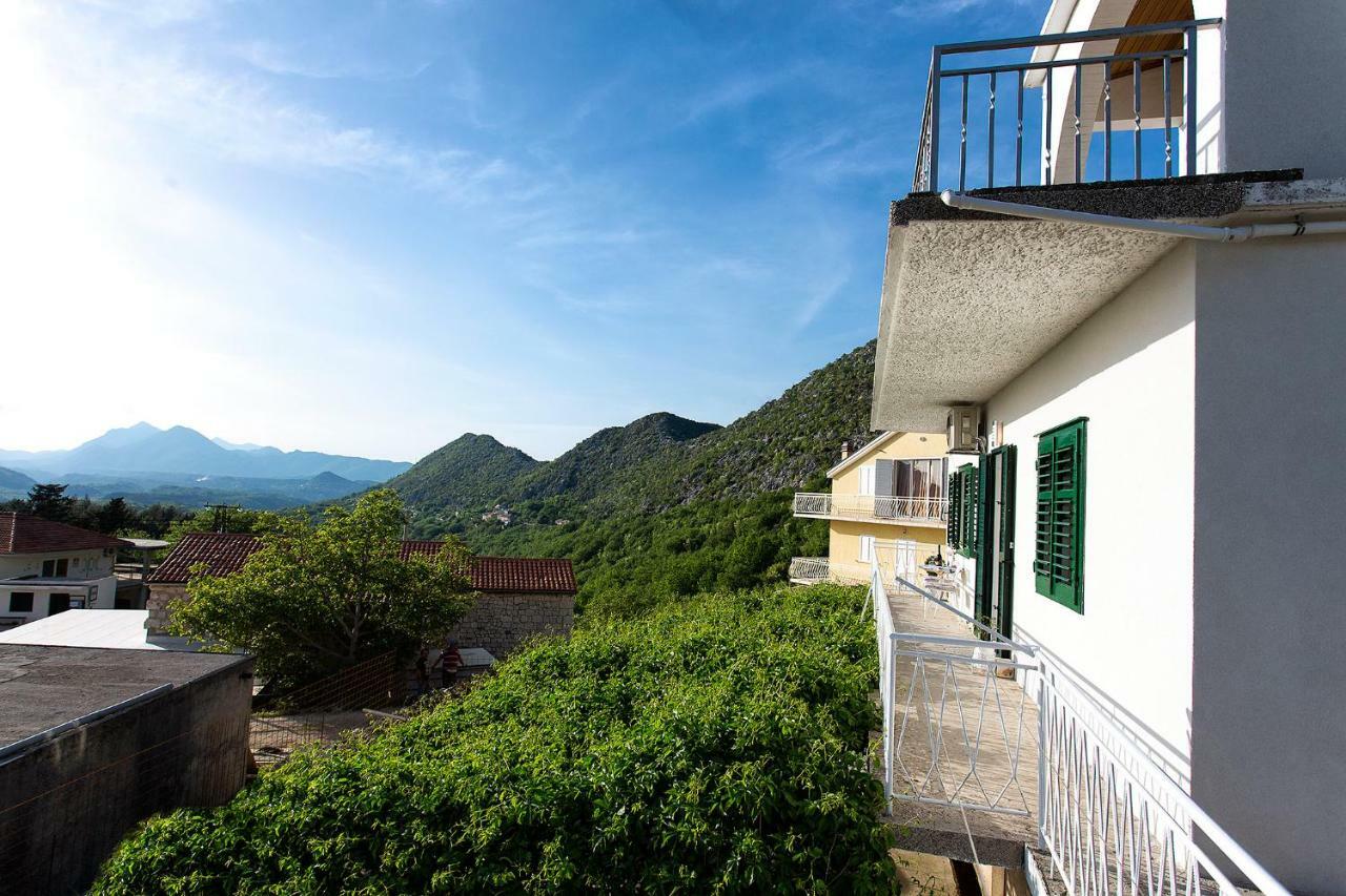 Apartment Biokovo Nature Park Brela Esterno foto