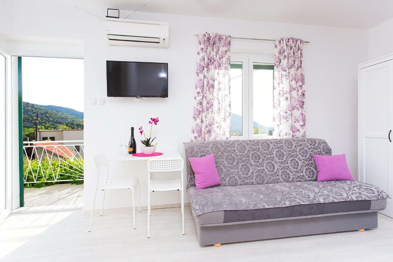 Apartment Biokovo Nature Park Brela Esterno foto