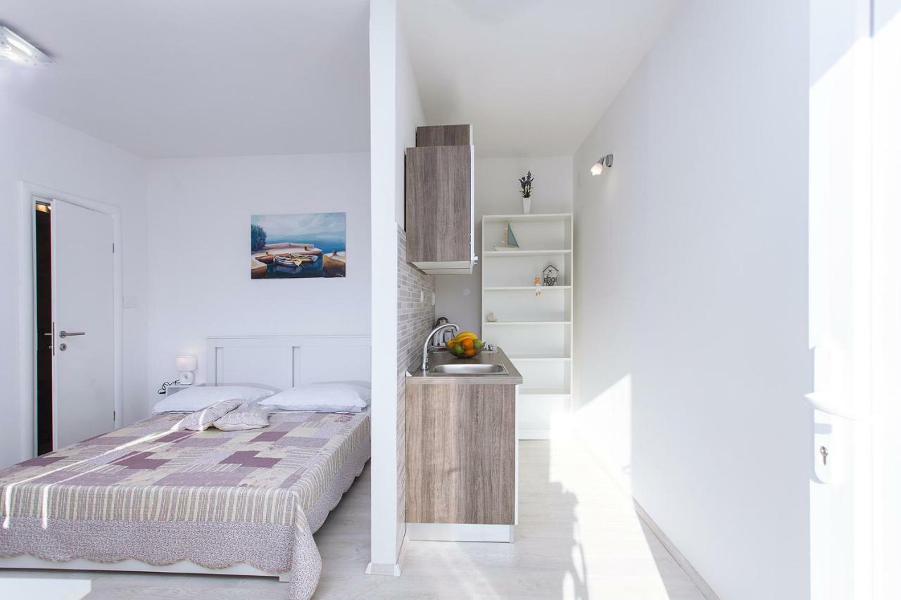 Apartment Biokovo Nature Park Brela Esterno foto